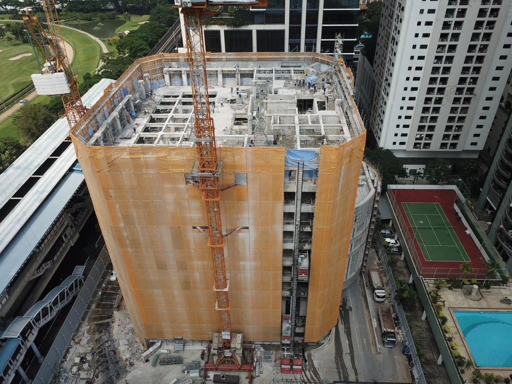 ผลงาน-27 Demolition work on the 20-storey Nantawan Building